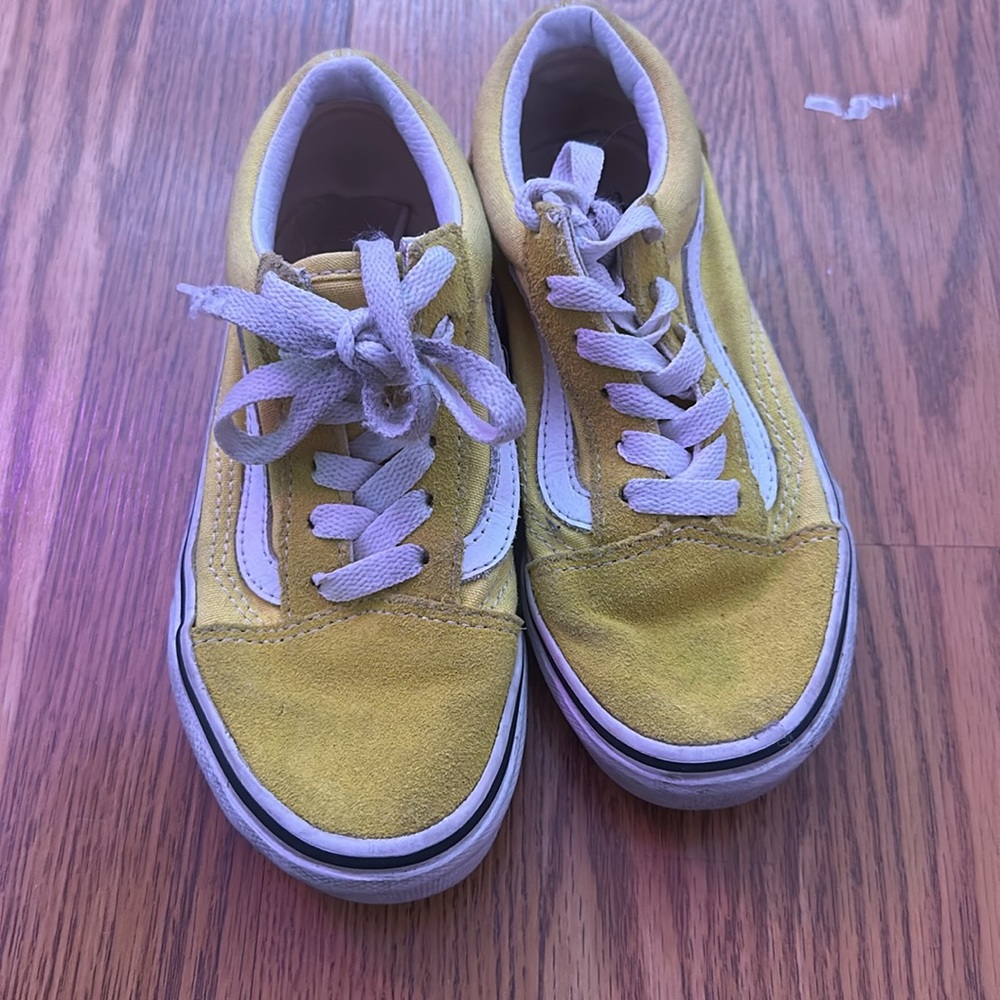 Vans - Picture 3 of 4